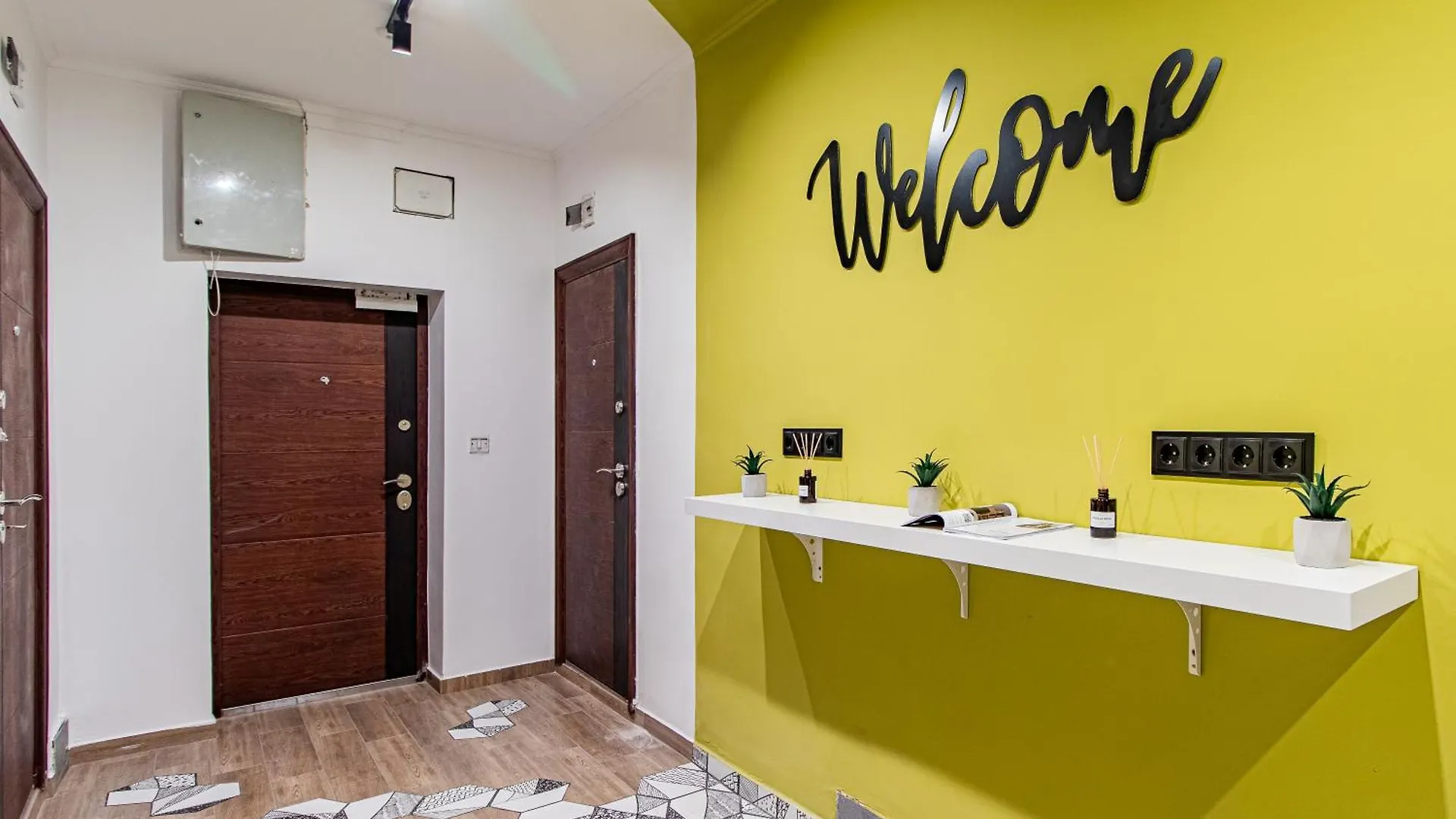Lion'S Bridge Haven - Sofia Central Studio Apartment